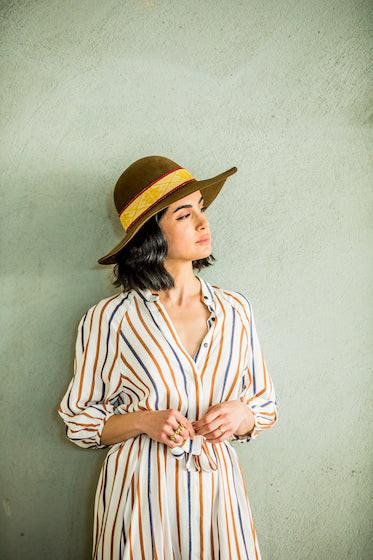 Floppy Sample Sale Hat Brown.