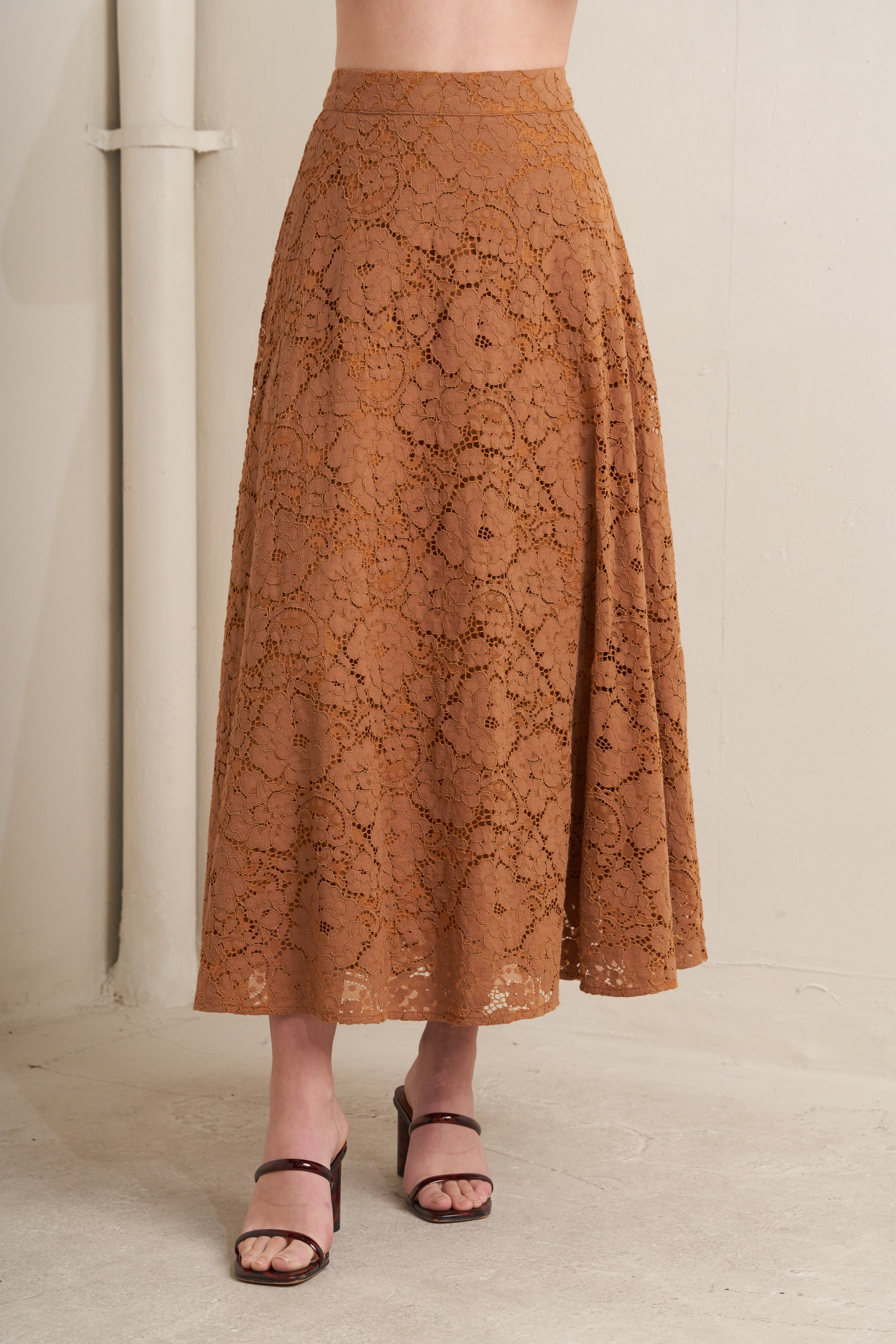 A woven lace circle midi skirt with back zipper closure
Details:
Self: 65% Cotton 35% Nylon
Lining: 100% Cotton
Size & Fit
-Model is 5`8" And Wearing Size Small
-Measurements Taken From Size Small
-Approx. Length: 37"