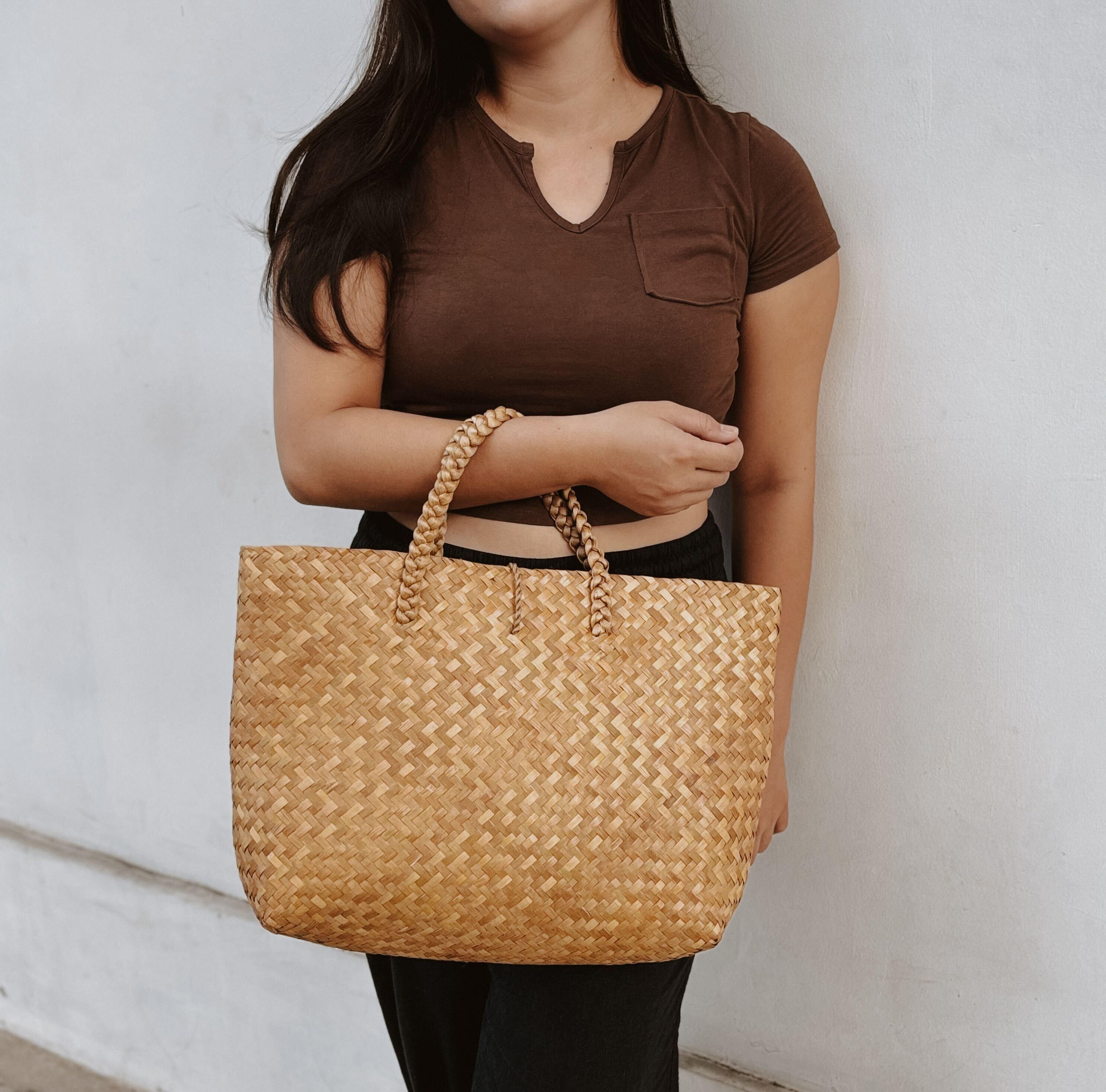 Isla Woven Purse.