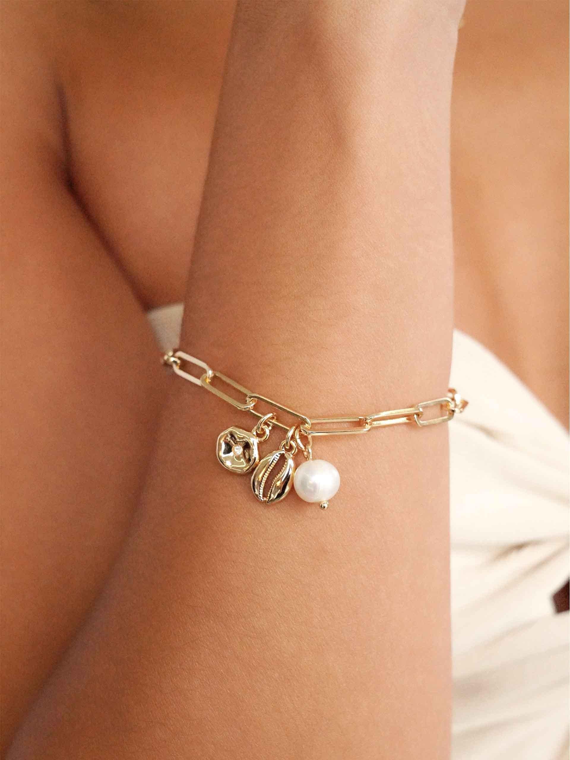 Golden Shore Charm Bracelet - Flying Tomato - Bracelets - Ettika