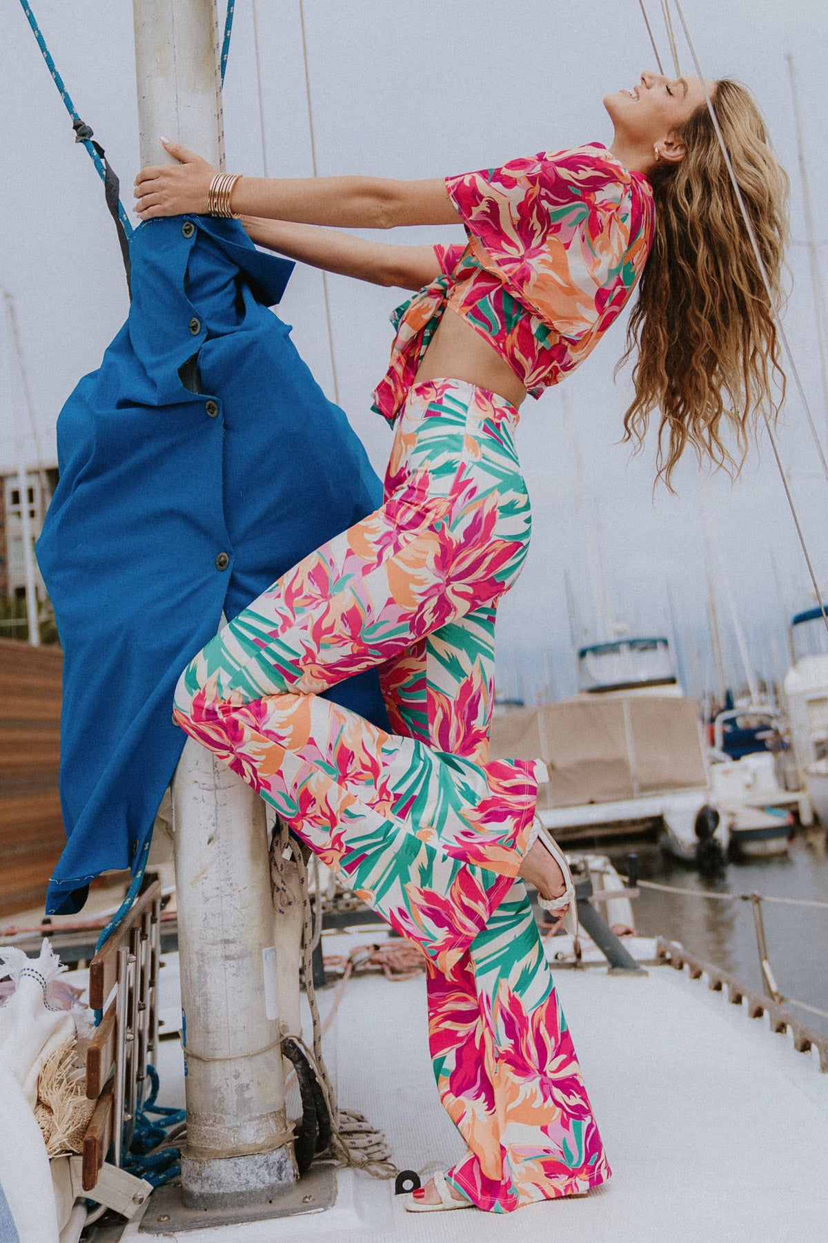 Our STAND BY ME WOVEN PANTS are a fun, fashionable way to stay comfortable in any situation. Made from lightweight, breathable fabric with flattering flare legs, this pant has a side zipper closure for easy dressing. Effortlessly stylish and comfortable, these pants are a must-have for any wardrobe.