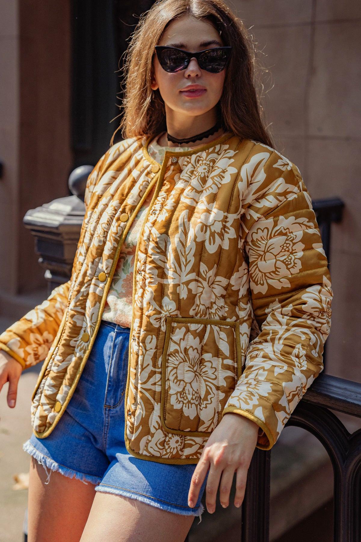 TOTALLY CONVINCED WOVEN PUFF JACKET.