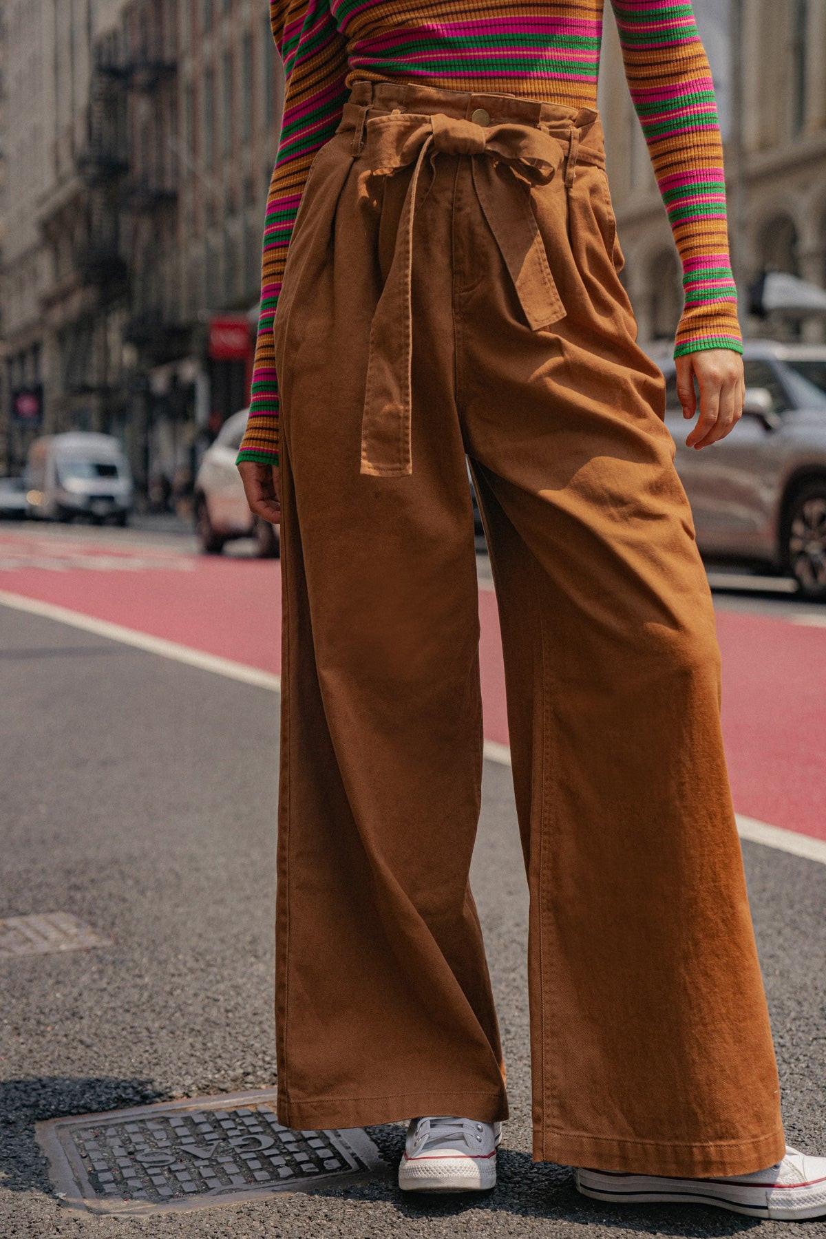 BIG MOMENT TWILL PANTS.
