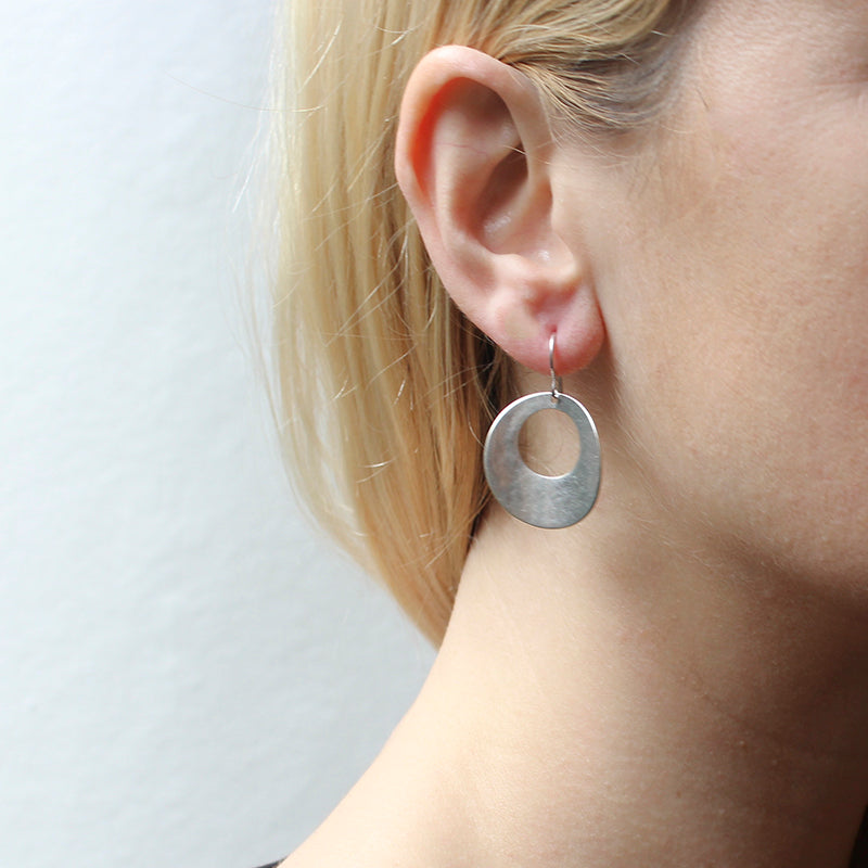 Curved Cutout Disc Wire Earring