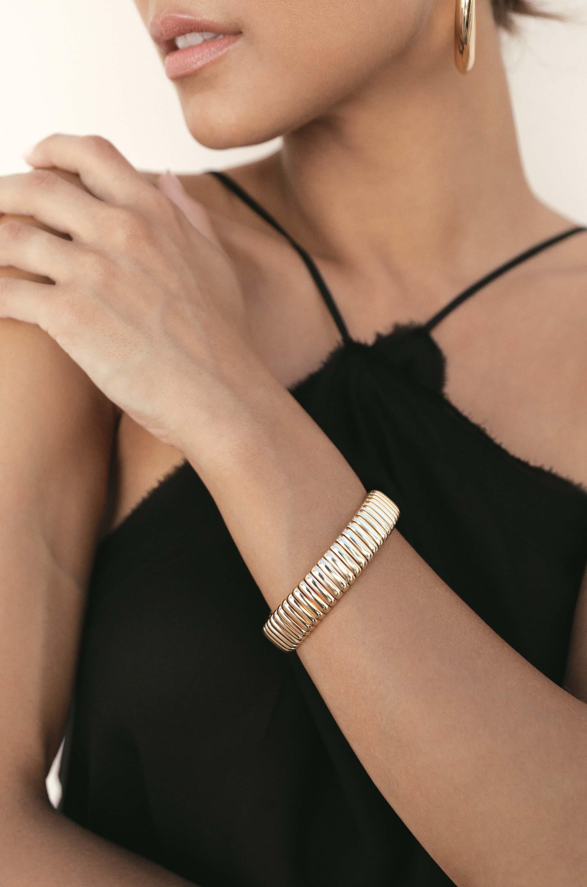 Flex Band Cuff.