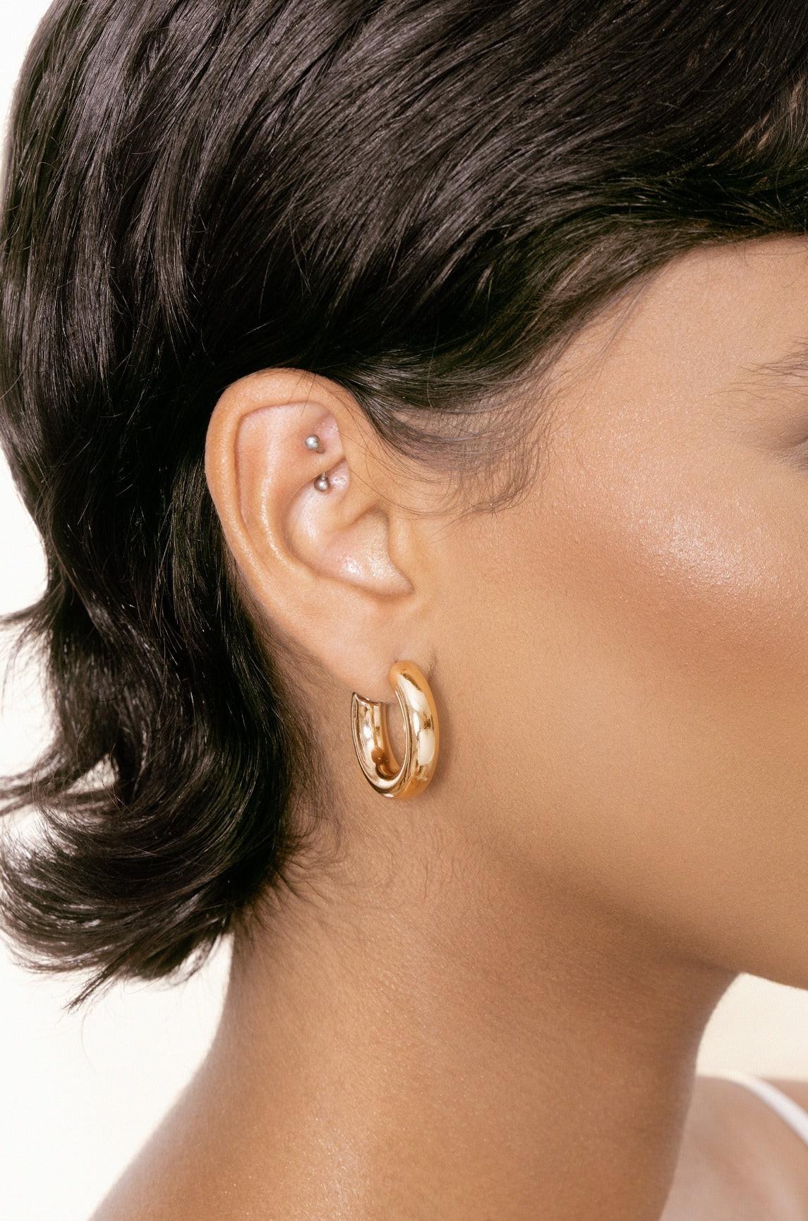 Small Thick Classic Hoops - Flying Tomato - Earrings - Ettika