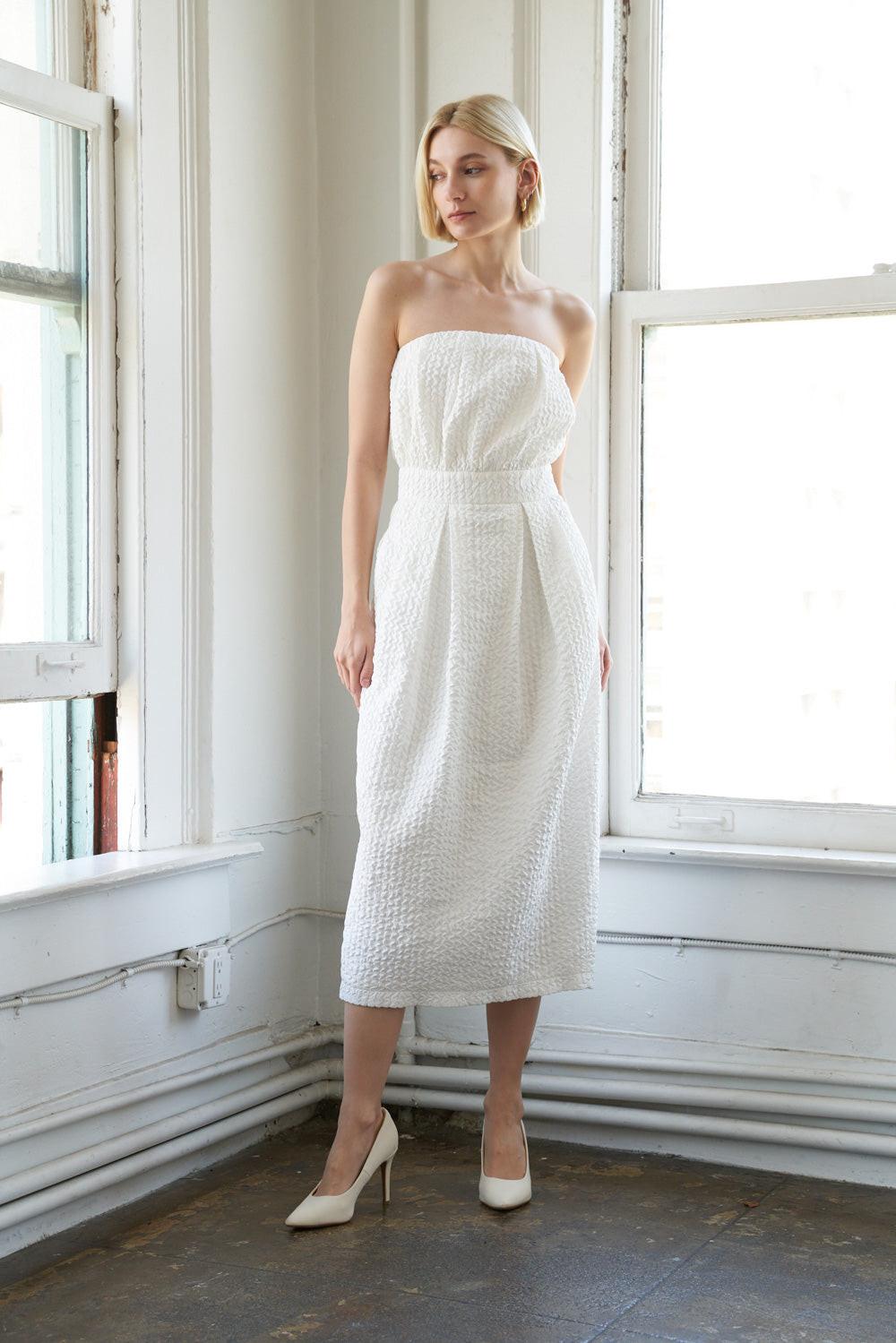 IN DOLLY WE TRUST WOVEN MIDI DRESS.