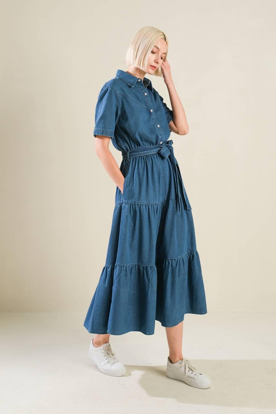 ABSOLUTE EDGE DENIM MIDI DRESS.