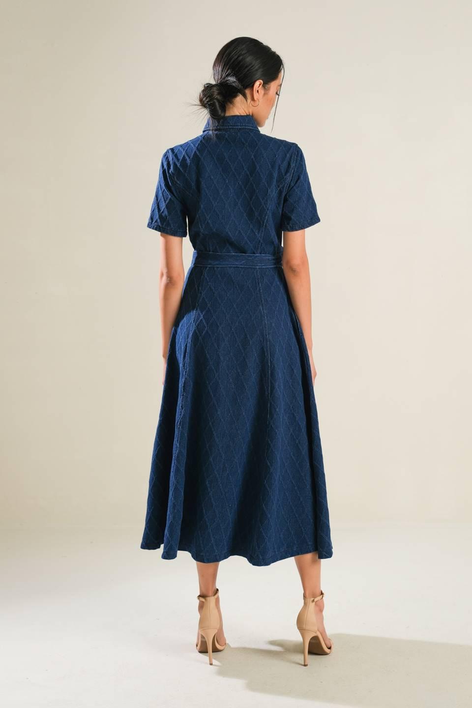 CONFIDENT STRIDES DENIM MIDI DRESS.
