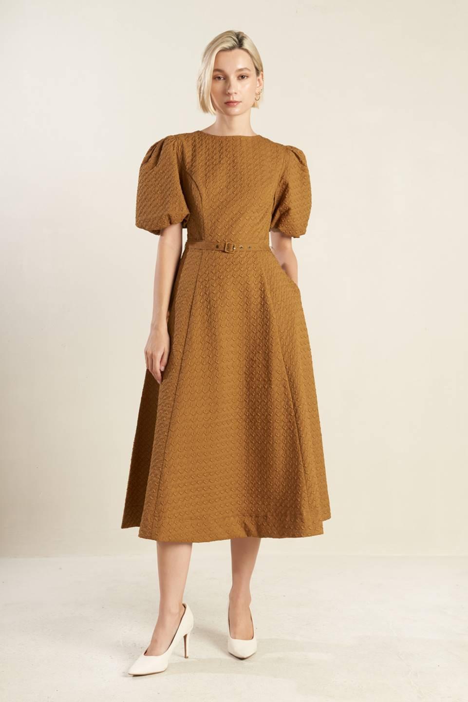 CAN'T STOP ME WOVEN MIDI DRESS.