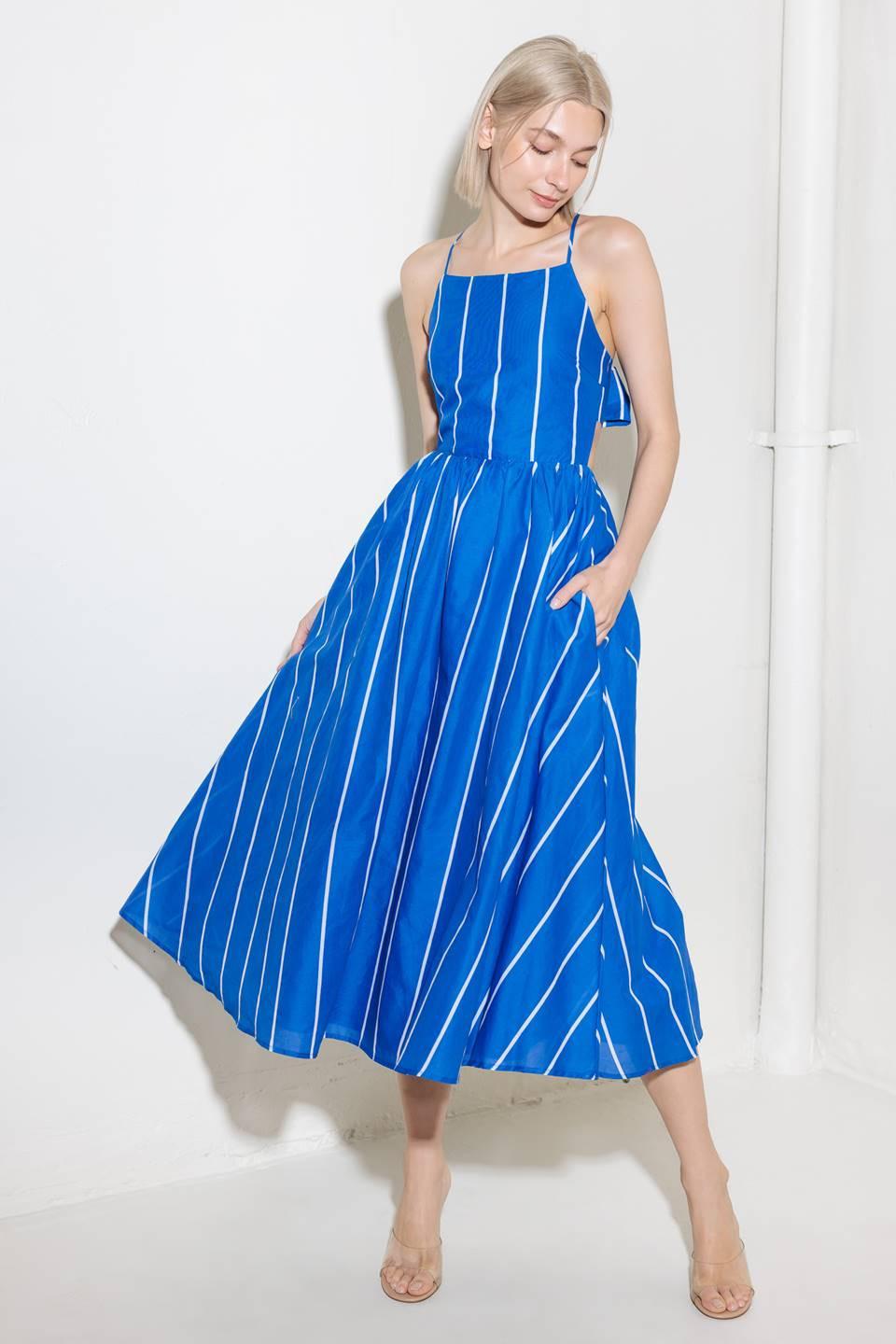 LET THE GOOD IN BLUE WOVEN MIDI DRESS l FREEMARKET BLUE/WHITE / M LET THE GOOD IN BLUE WOVEN MIDI DRESS l FREEMARKET BLUE/WHITE / M