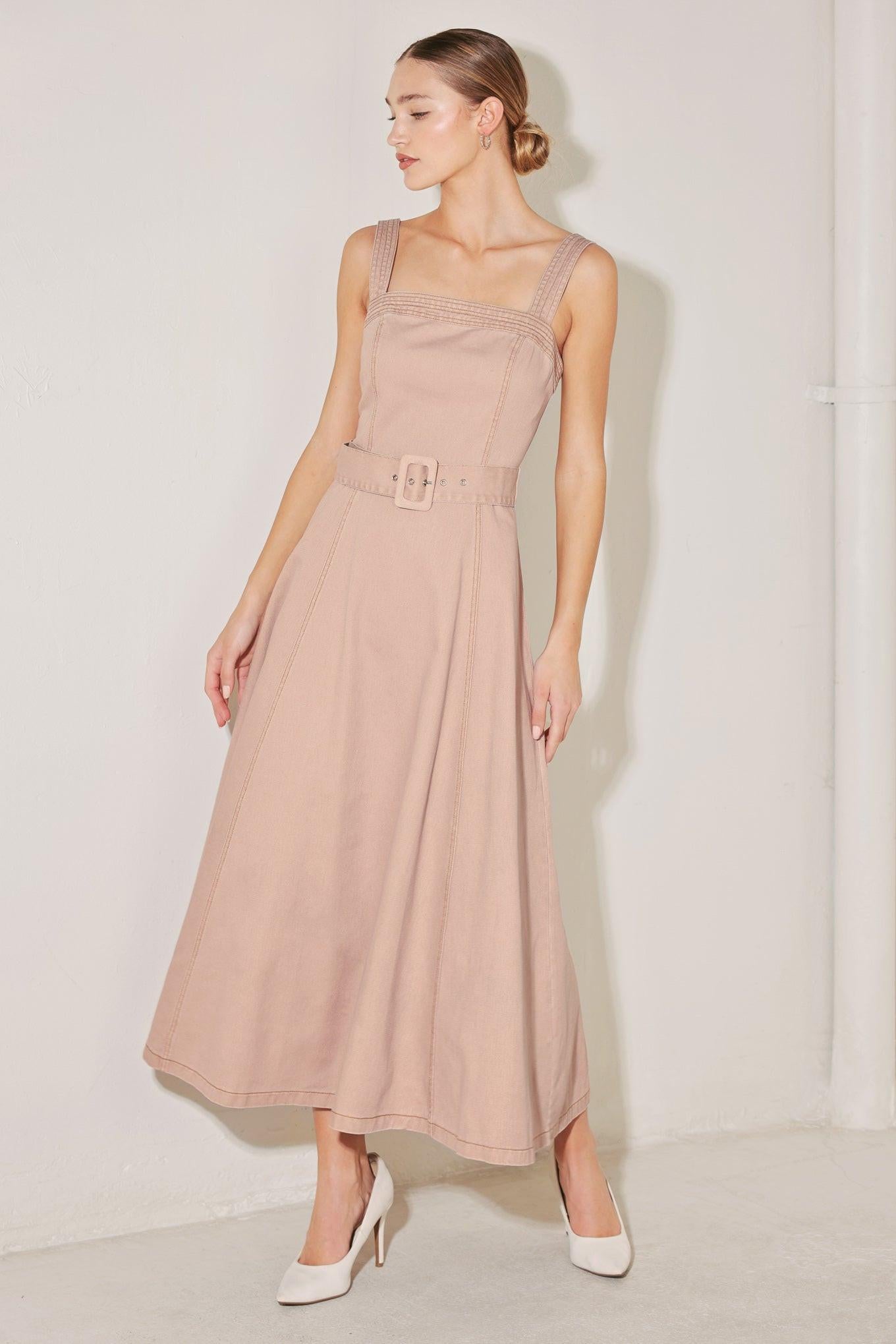 ELEVATED NEUTRAL BLUSH WOVEN MIDI DRESS.