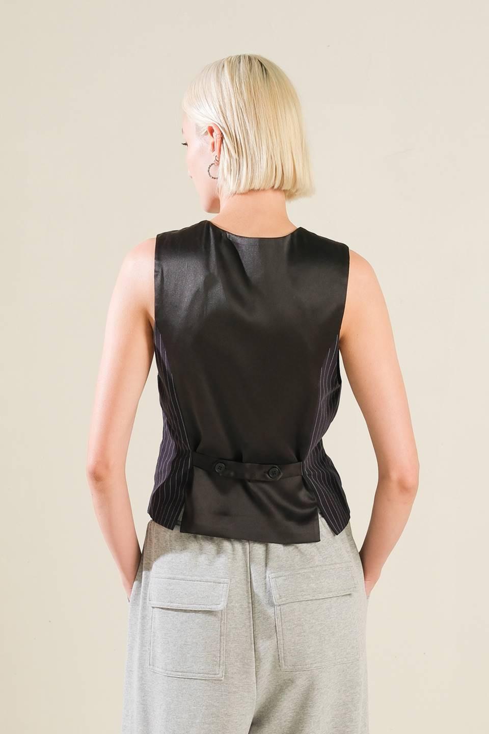 CAUGHT YOUR EYE WOVEN VEST.