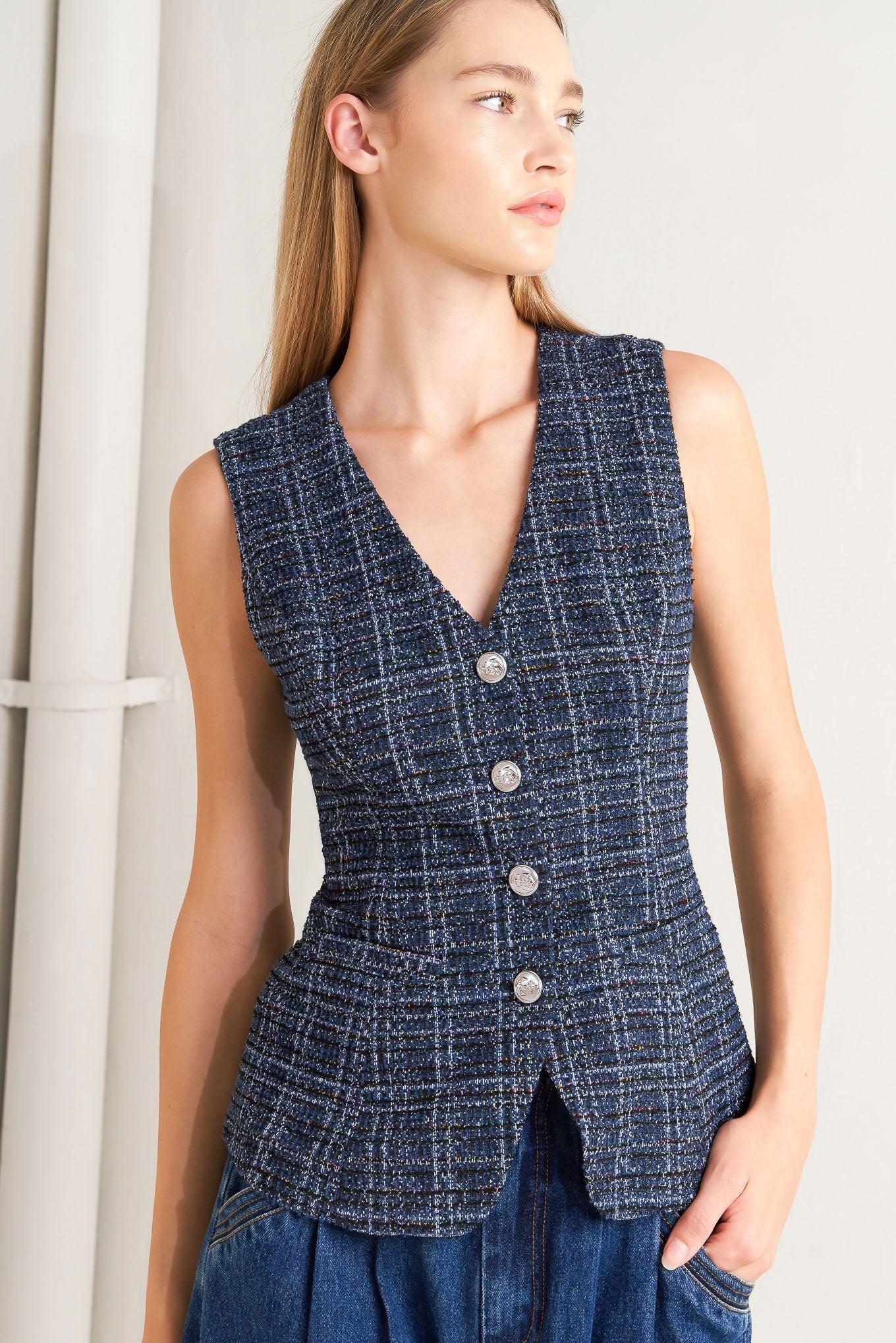 EVERYDAY ICON TWEED VEST.