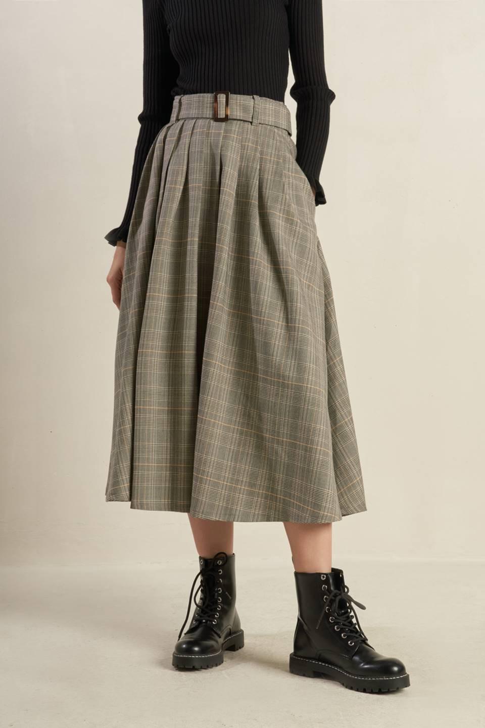 MOODY ALLURE WOVEN MIDI SKIRT.