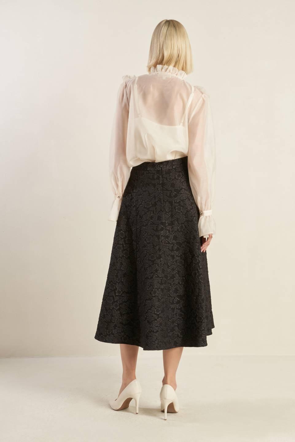 FOREVER DAYDREAMING WOVEN MIDI SKIRT.