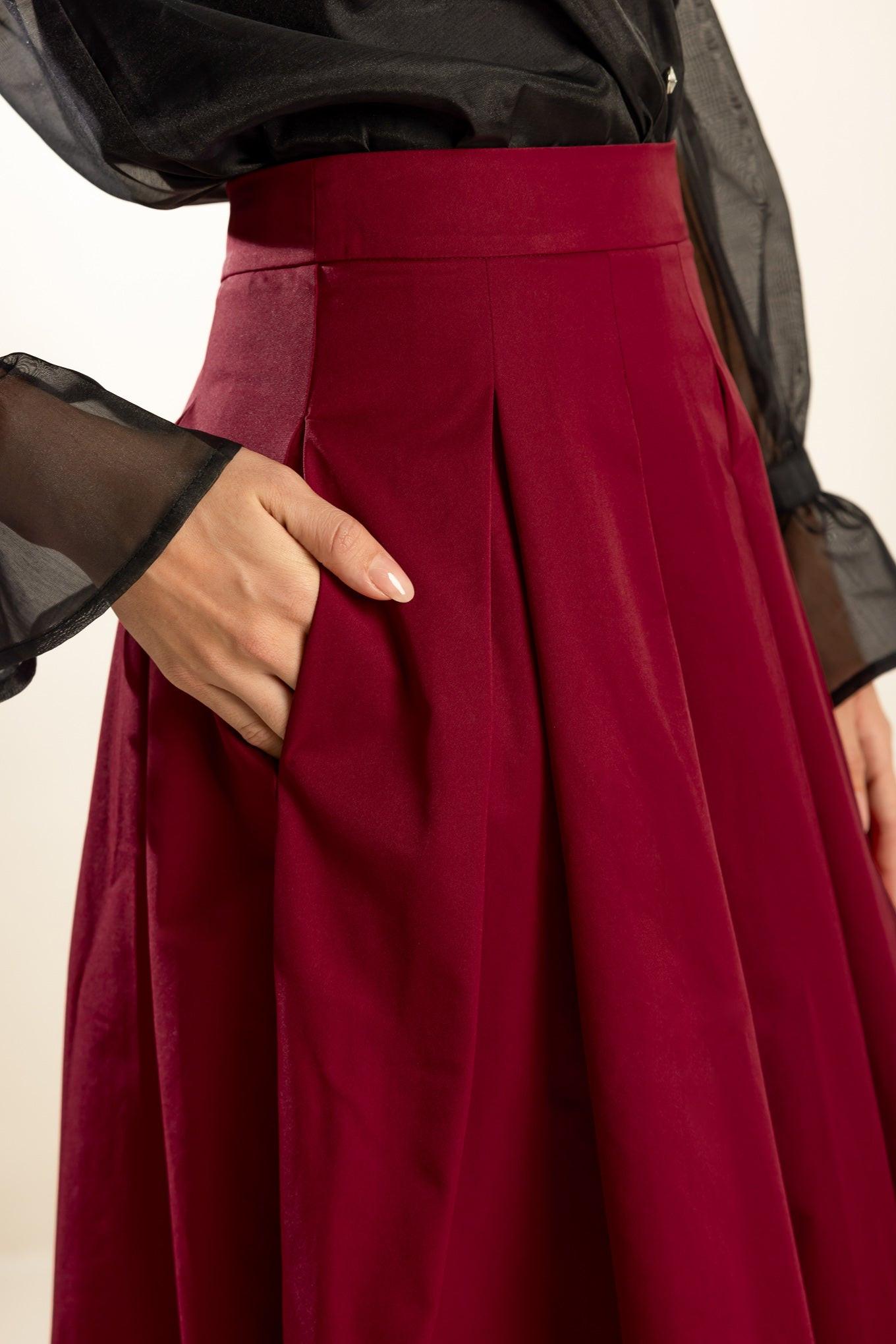 DANCE WITH DESTINY WOVEN MIDI SKIRT.