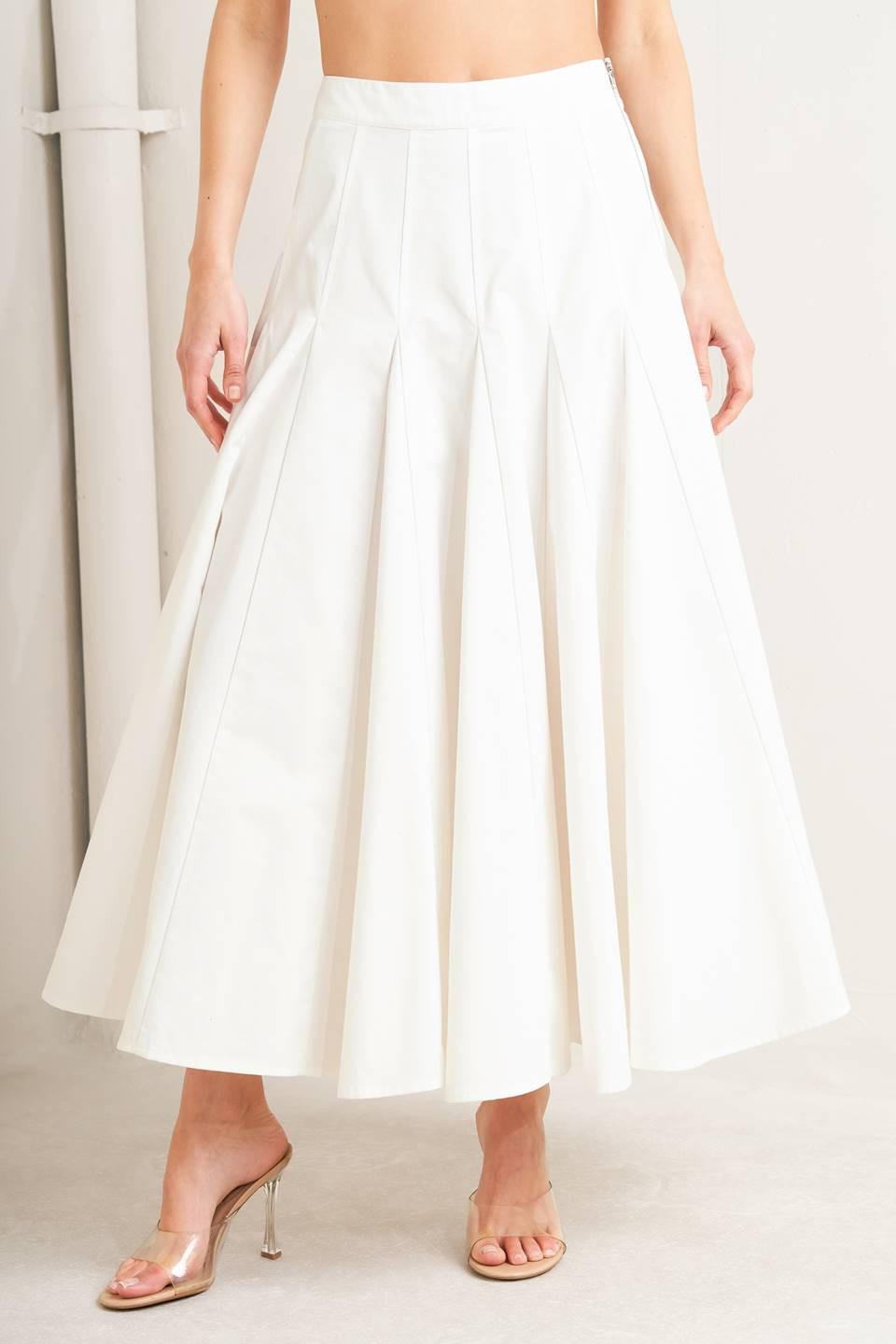 PALE FRAME WHITE WOVEN CIRCLE SKIRT.