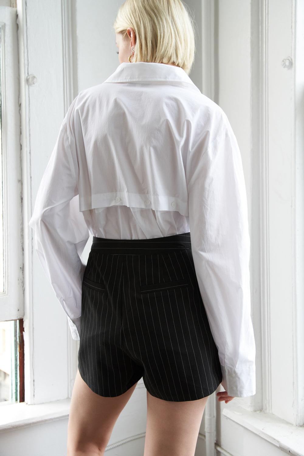 SMALL TOWN ROOTS WOVEN SKORT.