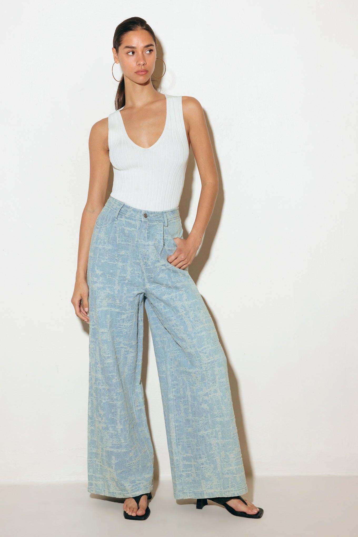 AIRY ROMANCE WIDE LEG DENIM PANTS.