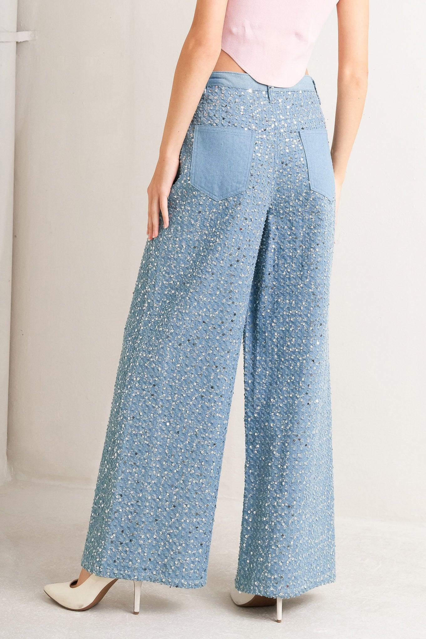 LOVING EVERYDAY DENIM PANTS.