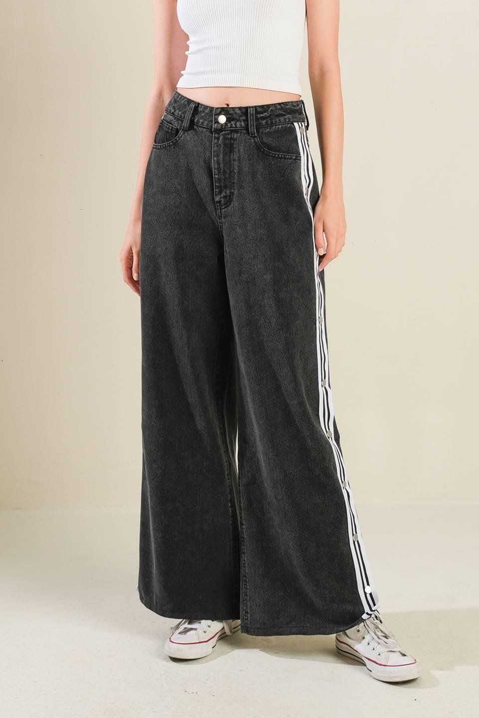 ELEGANT ELEVATION DENIM PANTS.