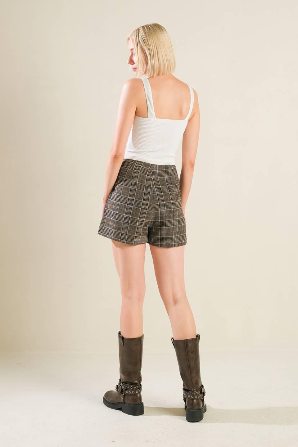 ETERNAL DEVOTION PLAID SKORT.