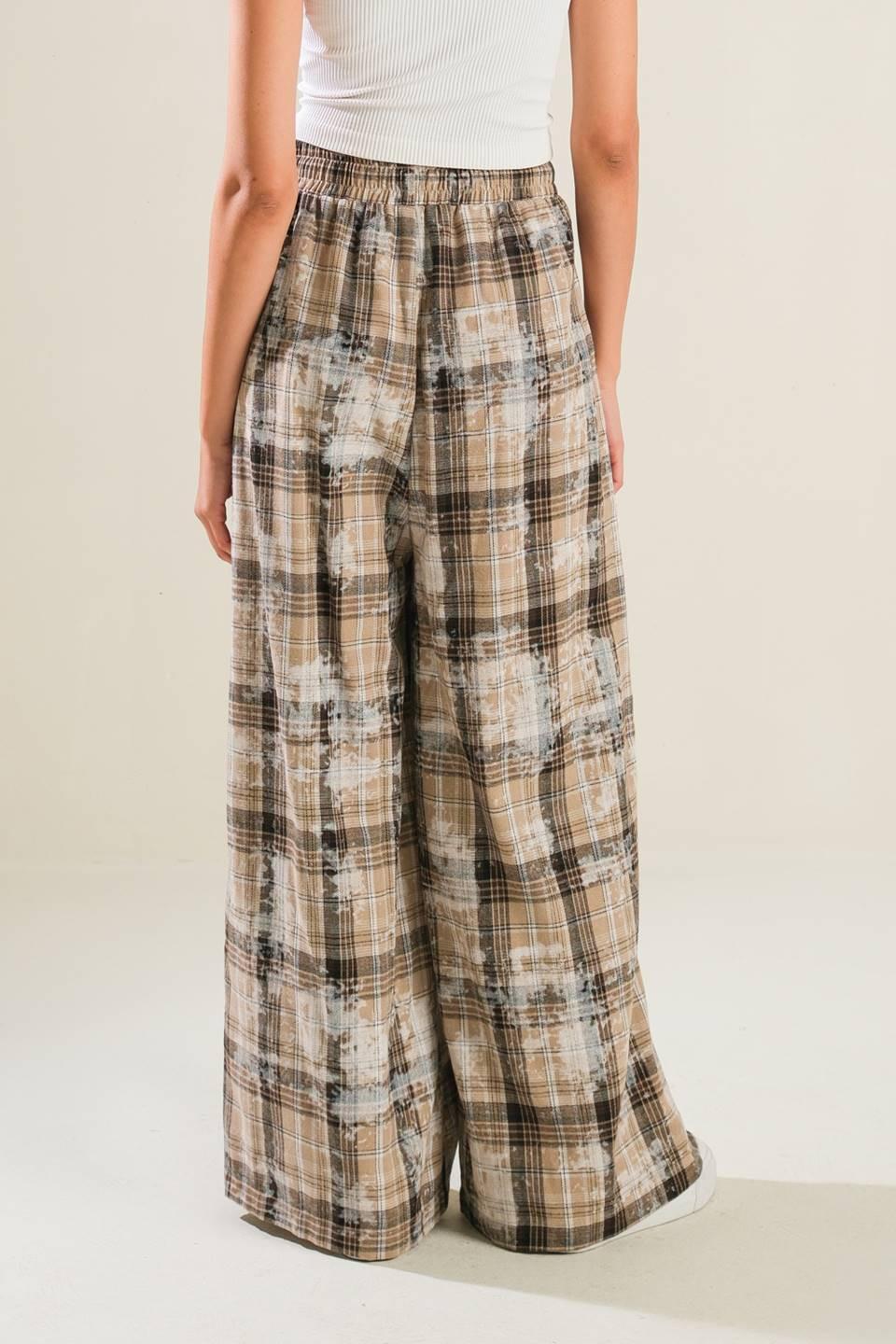 TIMELESS CHARM WOVEN PANTS.