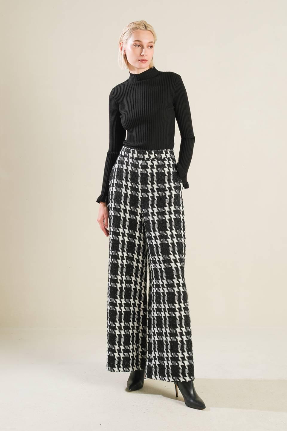 WHEN I'M WITH YOU WOVEN PANTS.