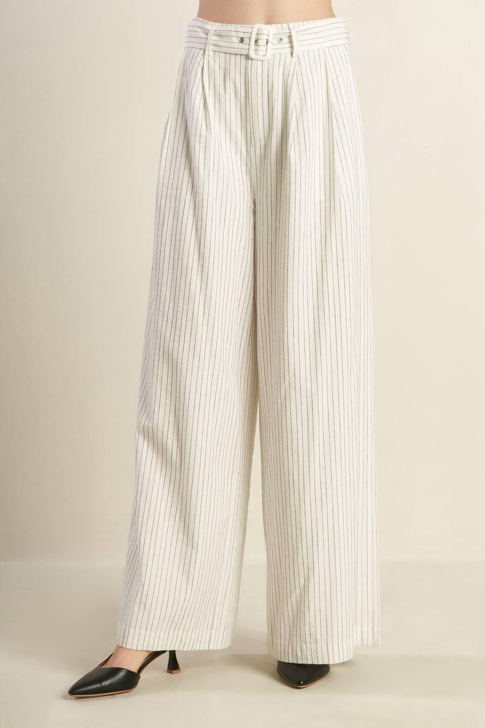 LEAD THE WAY WOVEN SEESUCKER PANTS.