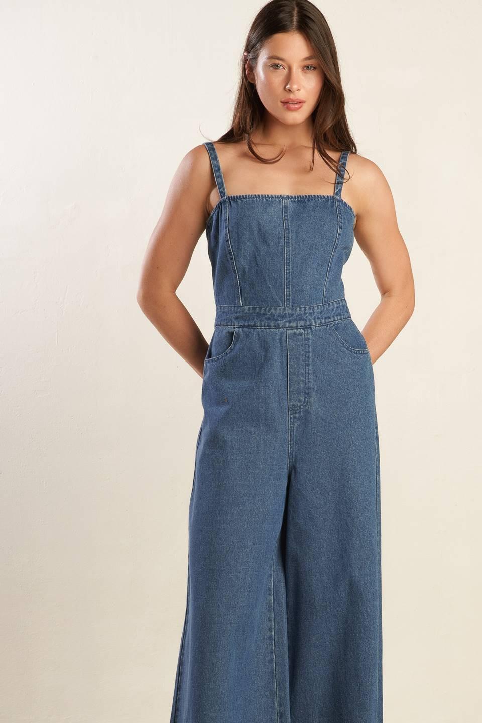 CLEAN GIRL DENIM JUMPSUIT.