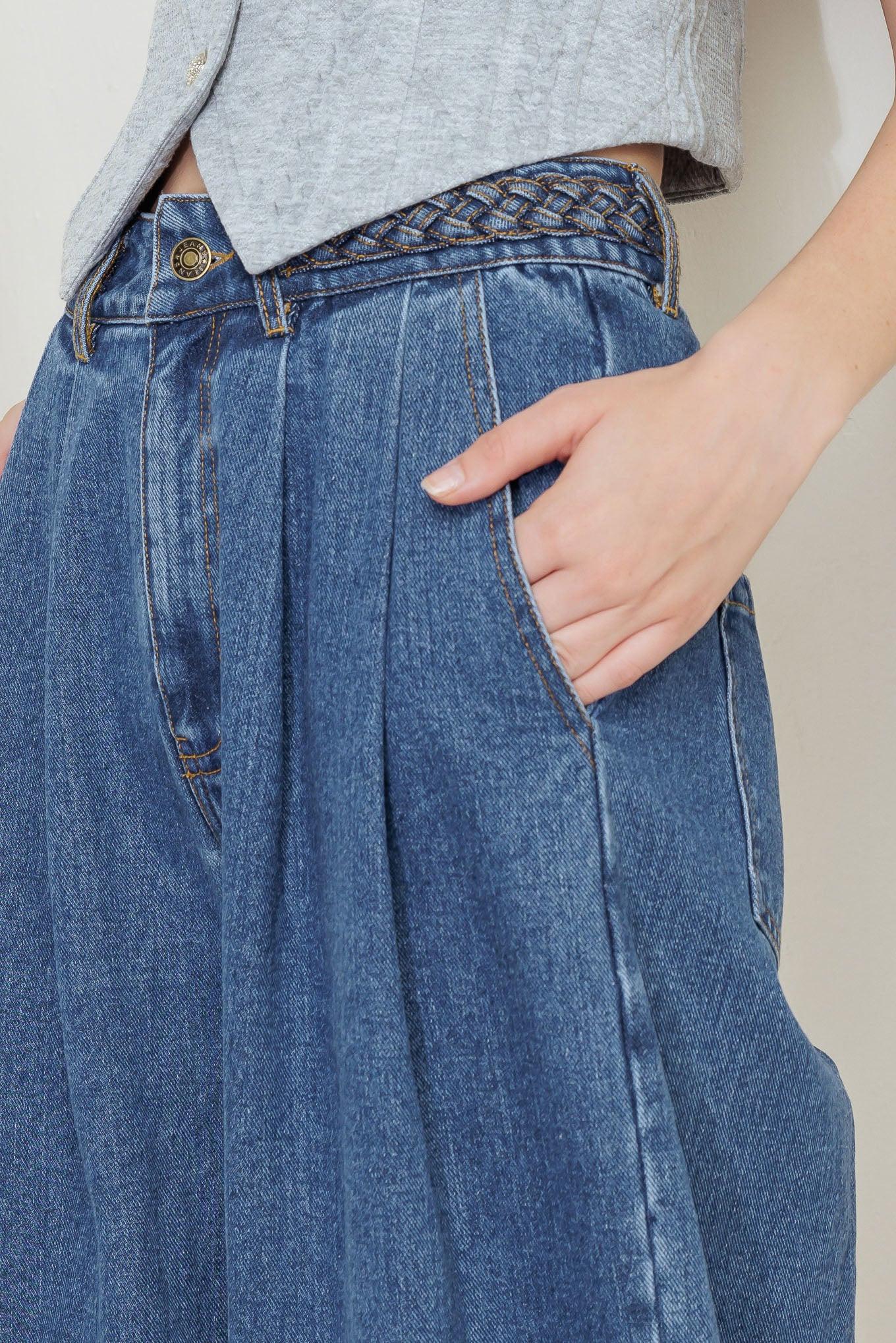 WESTERN RIVET DENIM PANTS.