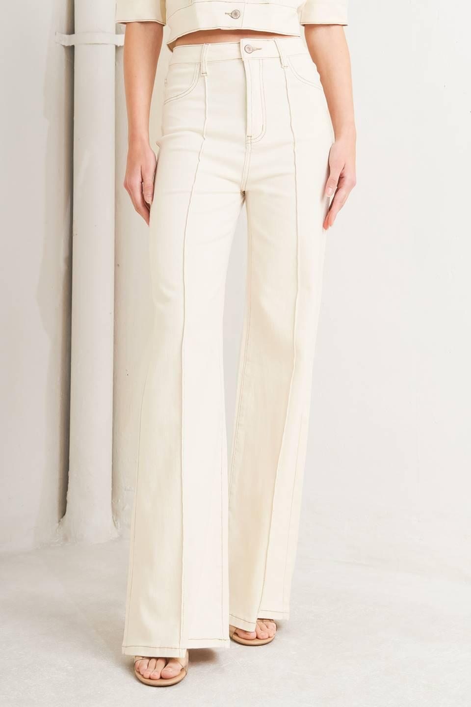 MODERN NEUTRAL TWILL PANTS.