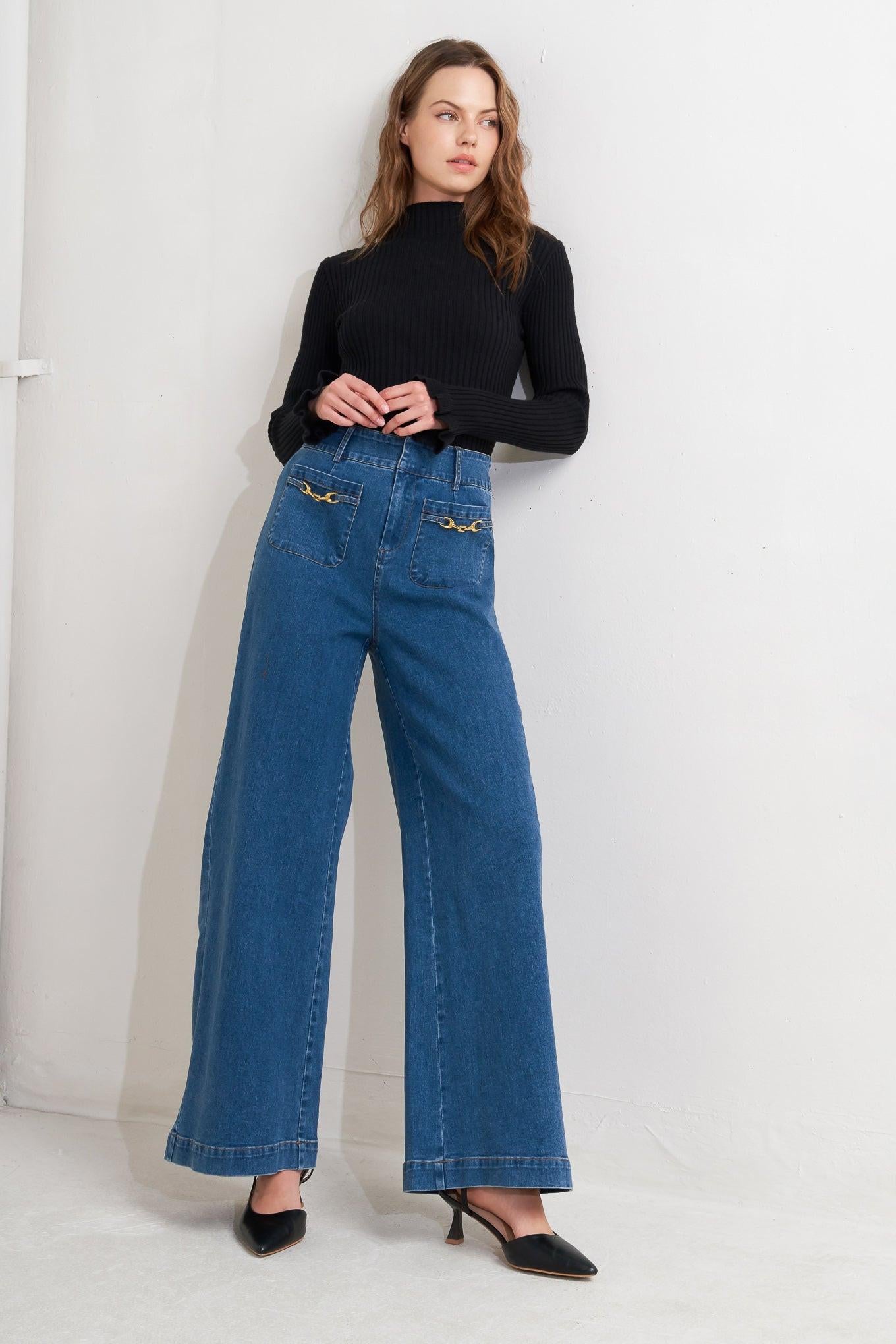 TIMELESS BLUE DENIM PANTS.