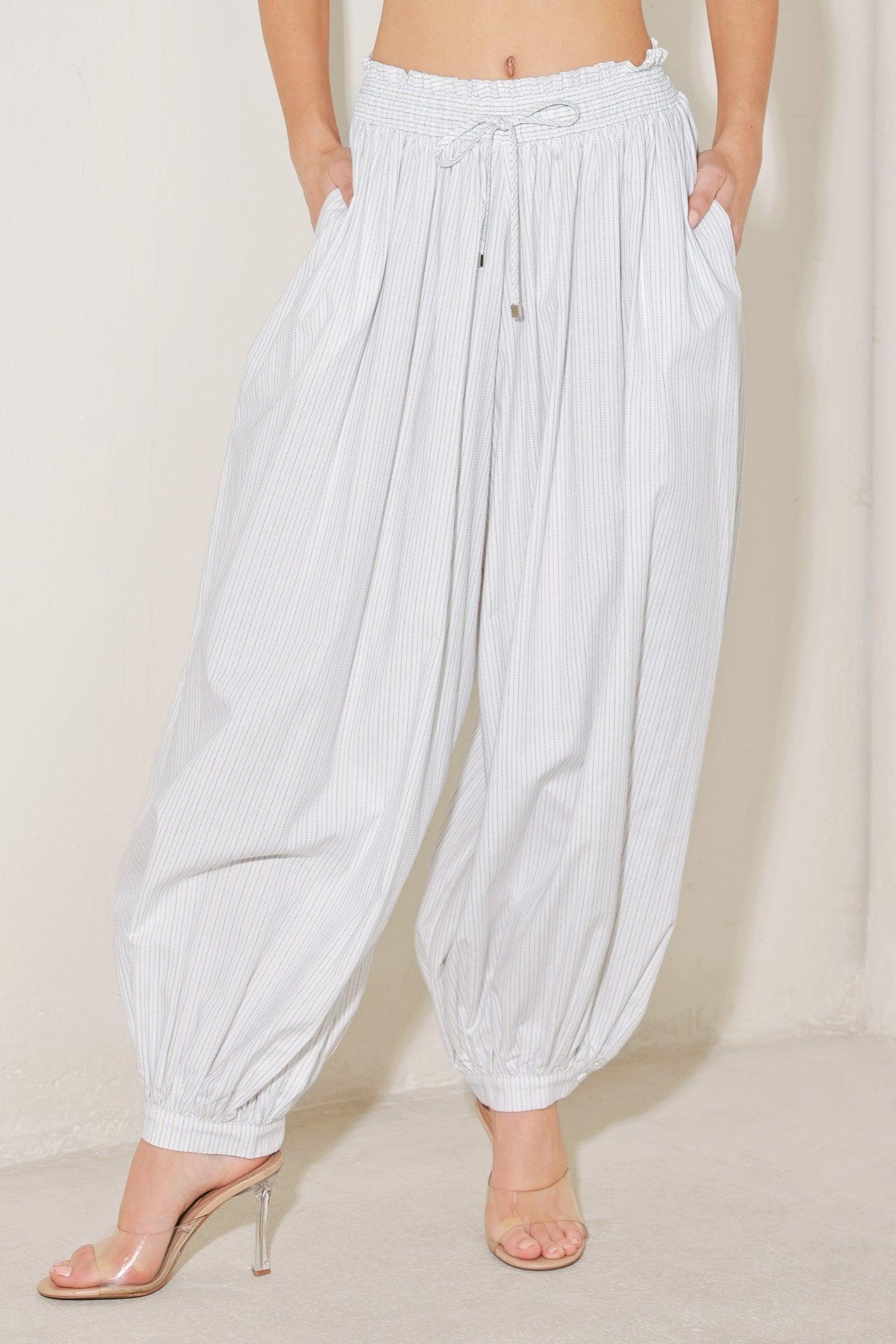 PACIFIC EASE WOVEN BALLON PANTS.