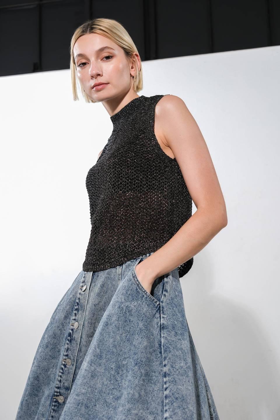 BLISSFUL SUNSHINE SWEATER TOP.