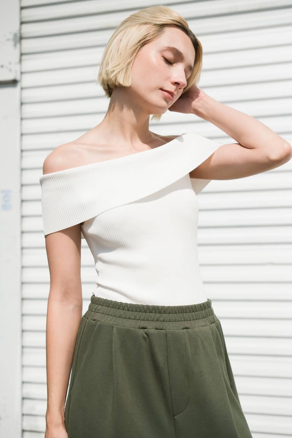 DESIGNS BEYOND KNIT BODYSUIT.