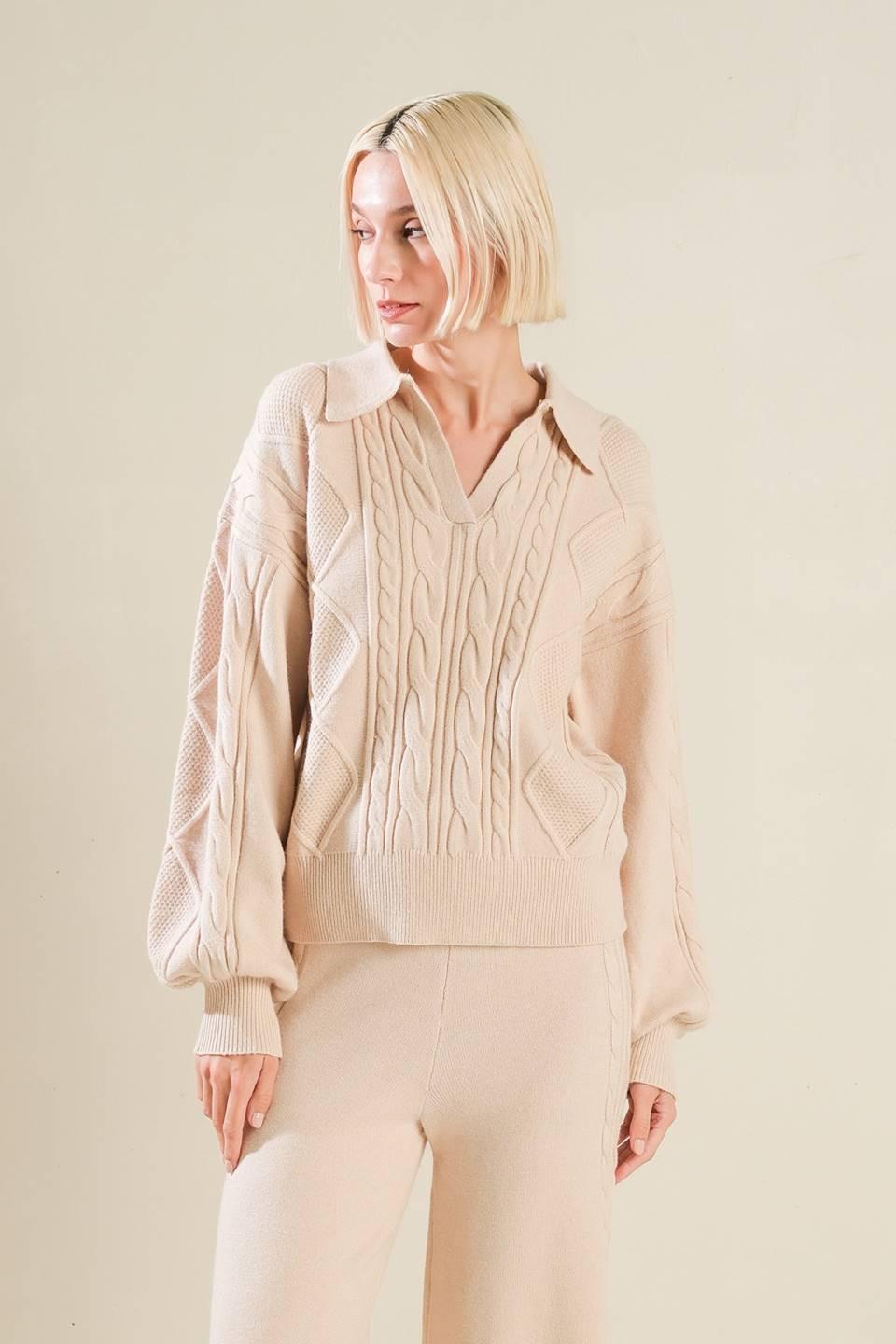HOLD YOUR GAZE SWEATER KNIT TOP.