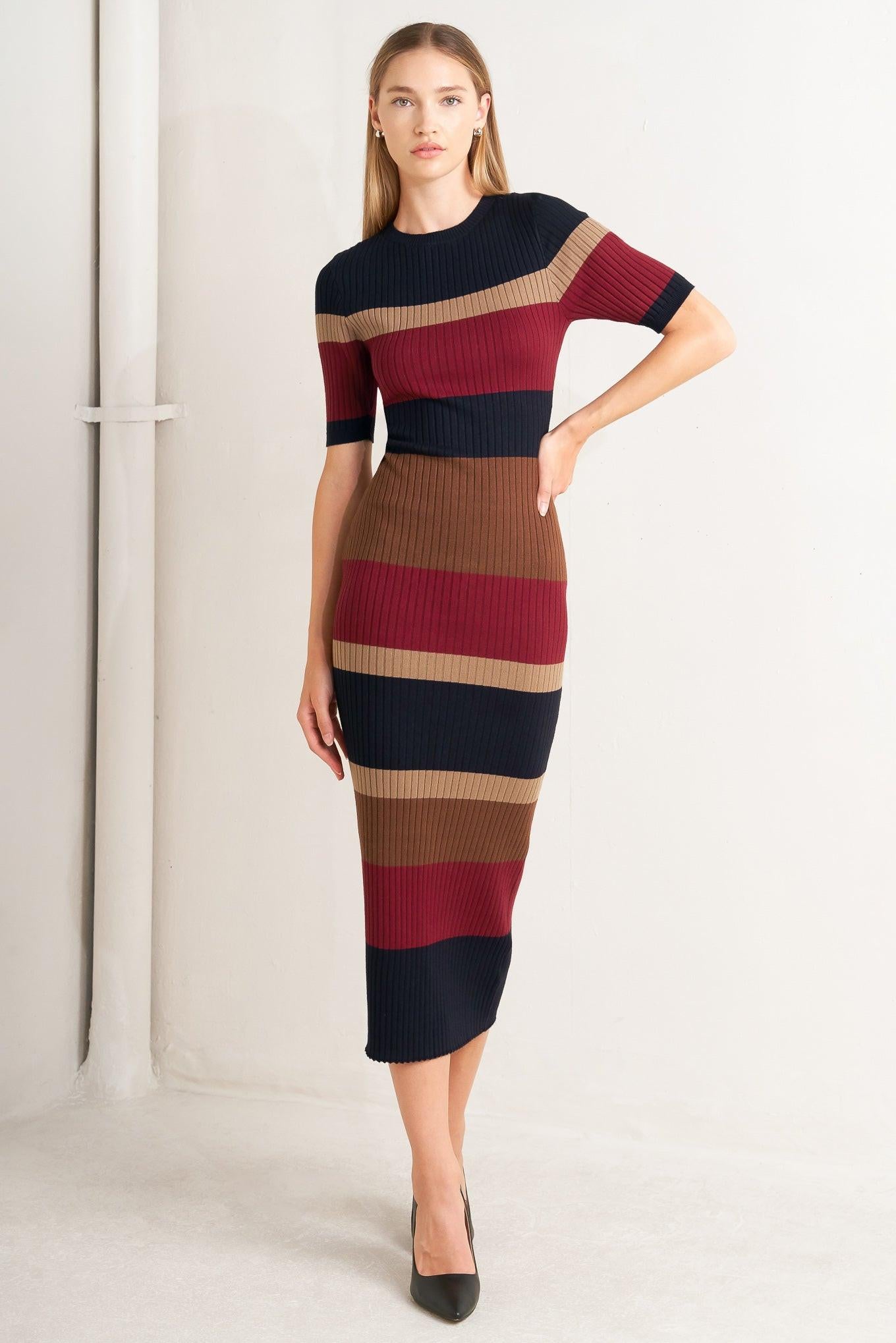 FALL RHYTHM COLOR BLOCKED MIDI SWEATER DRESS.