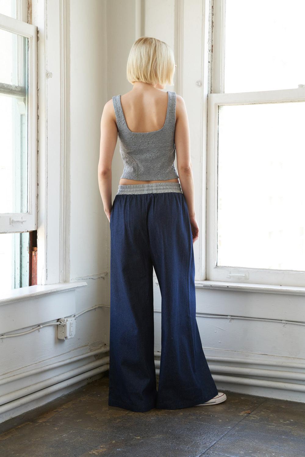 THROUGH THE LOOKING WOVEN TOP.