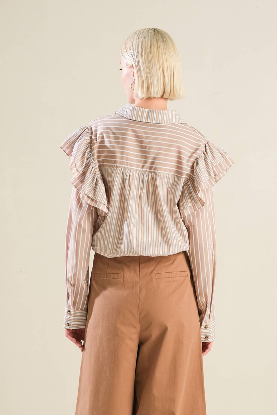 MAKE IT COUNT PULLOVER KNIT TOP.