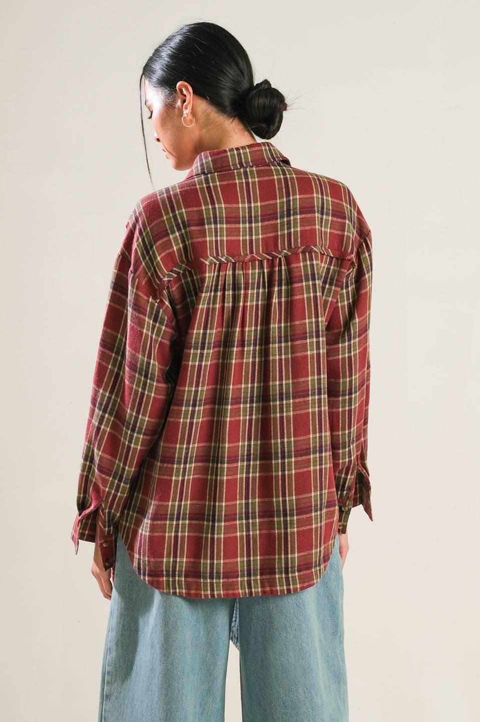 TIMELESS CHARM WOVEN TOP.