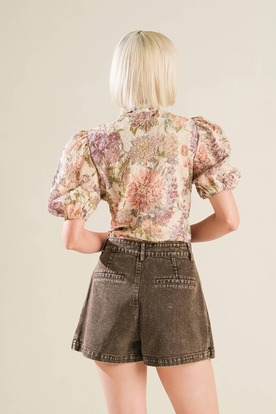 SLEEK SIMPLICITY WOVEN TOP.