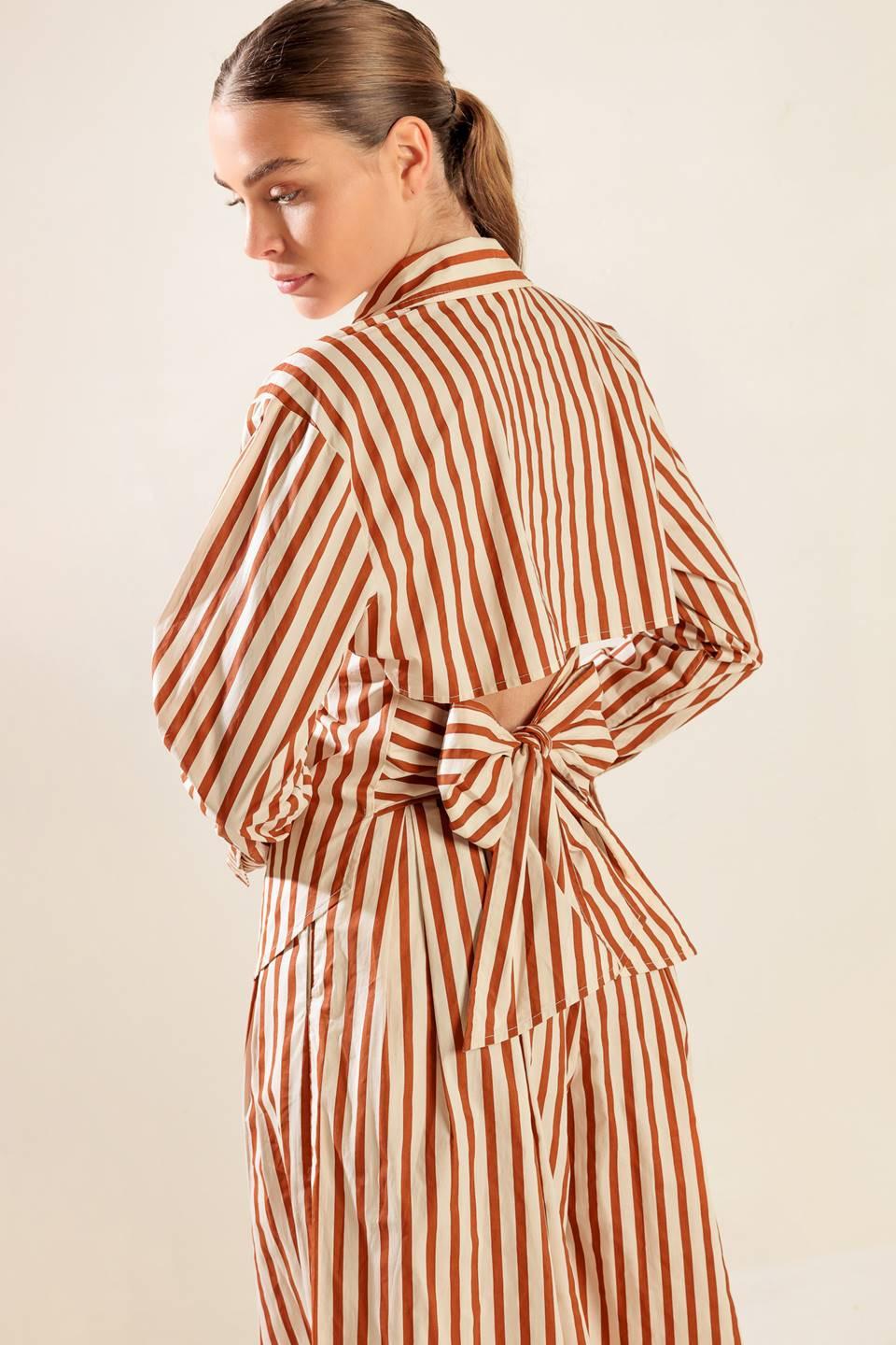 PIECES OF MY HEART WOVEN TOP.
