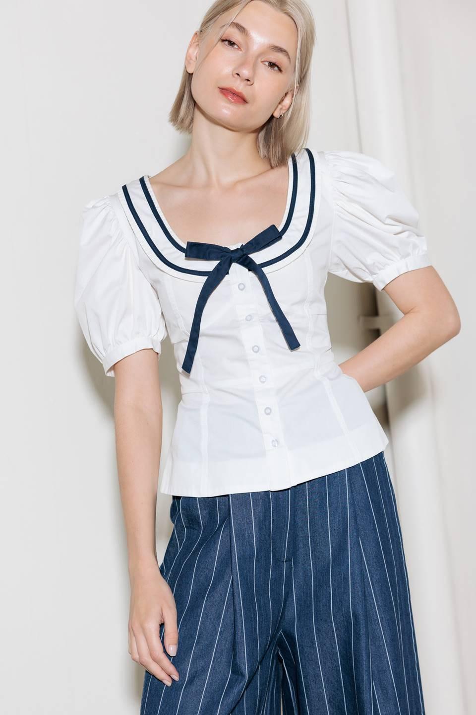 THE SWEETEST TOUCH WOVEN TOP.