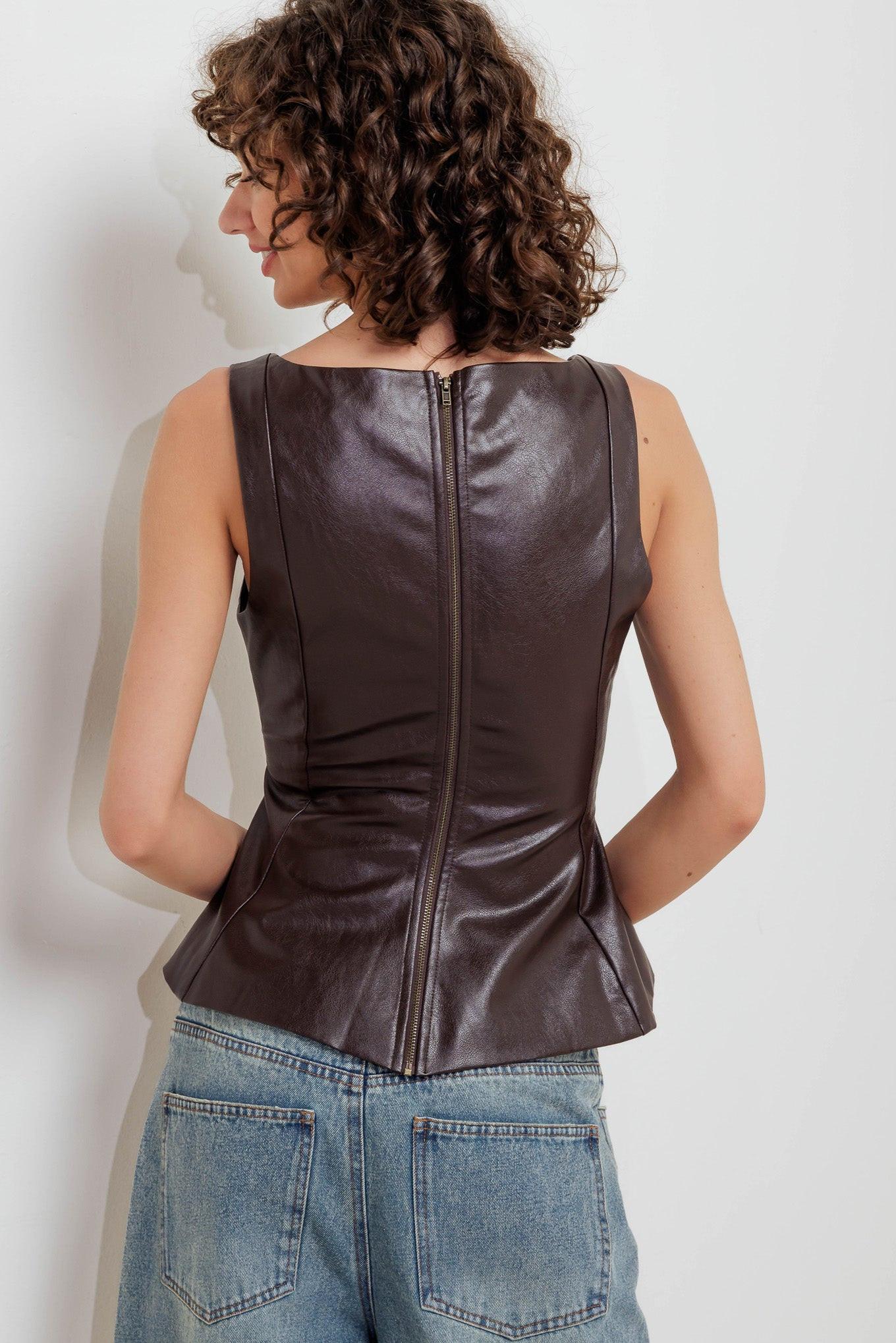 URBAN CHIC MINIMALISM FAUX LEATHER TOP - Flying Tomato - TOPS - Freemarket