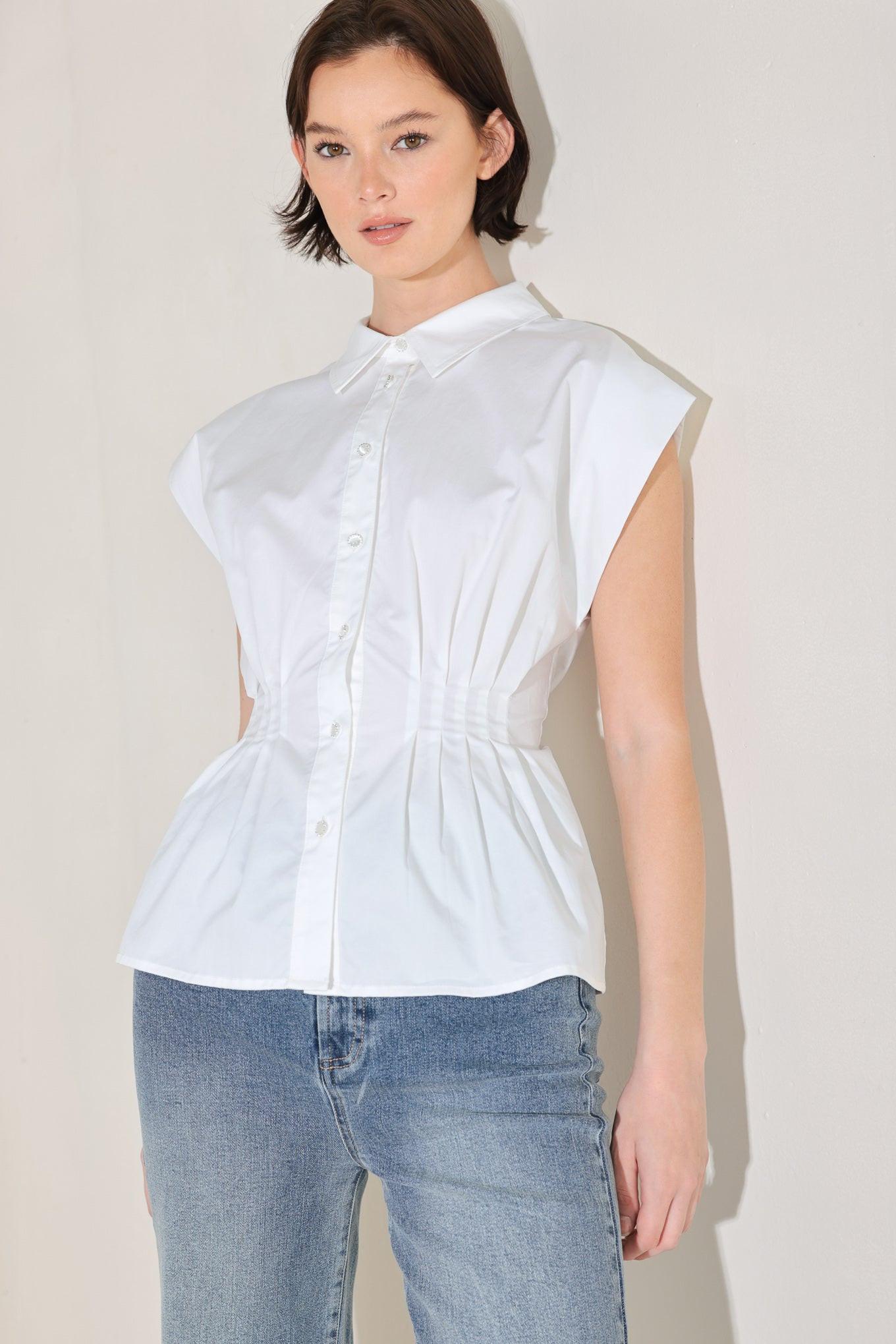 MODERN POISE WOVEN TOP.