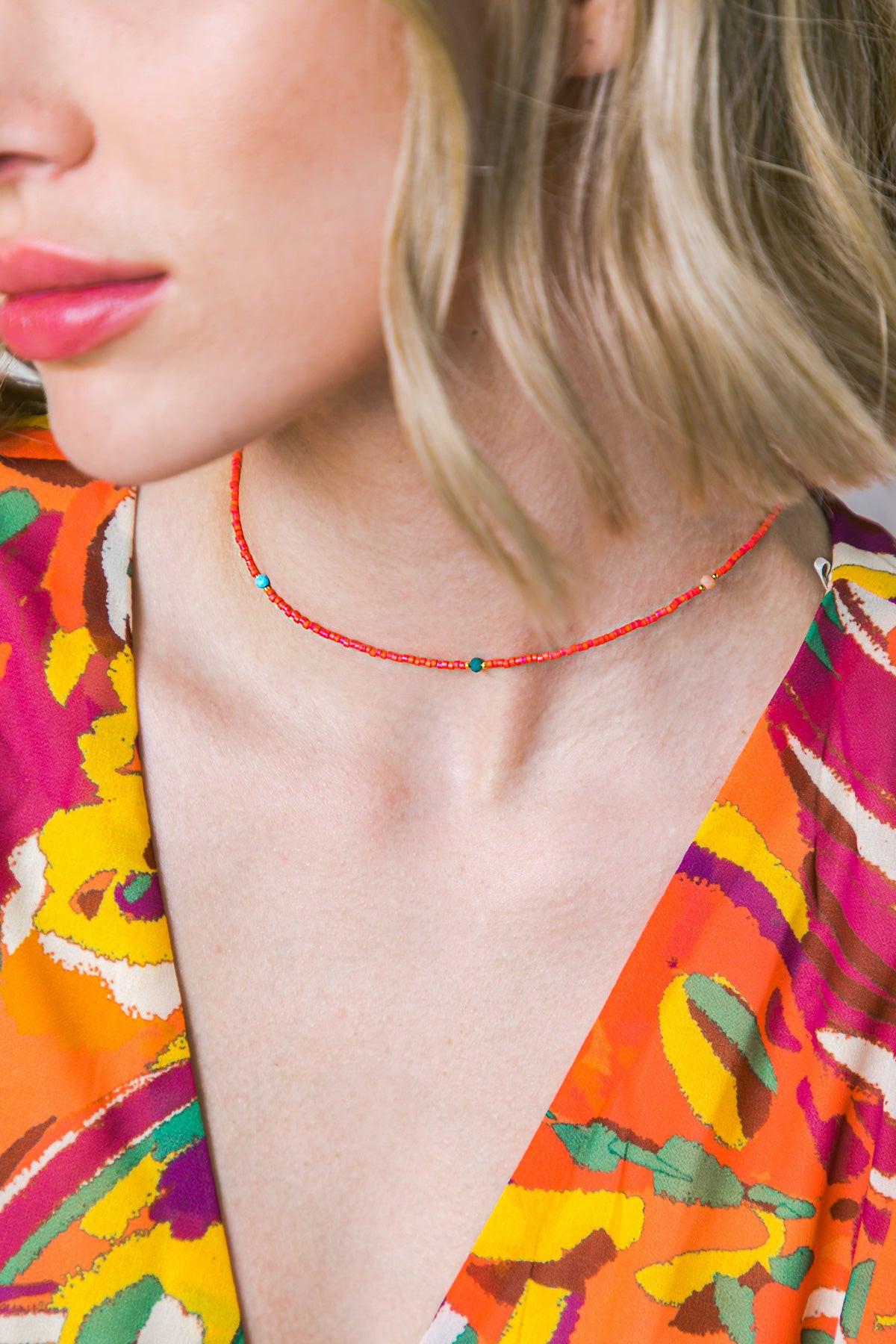 BOHO FLEX RED CHOKER.