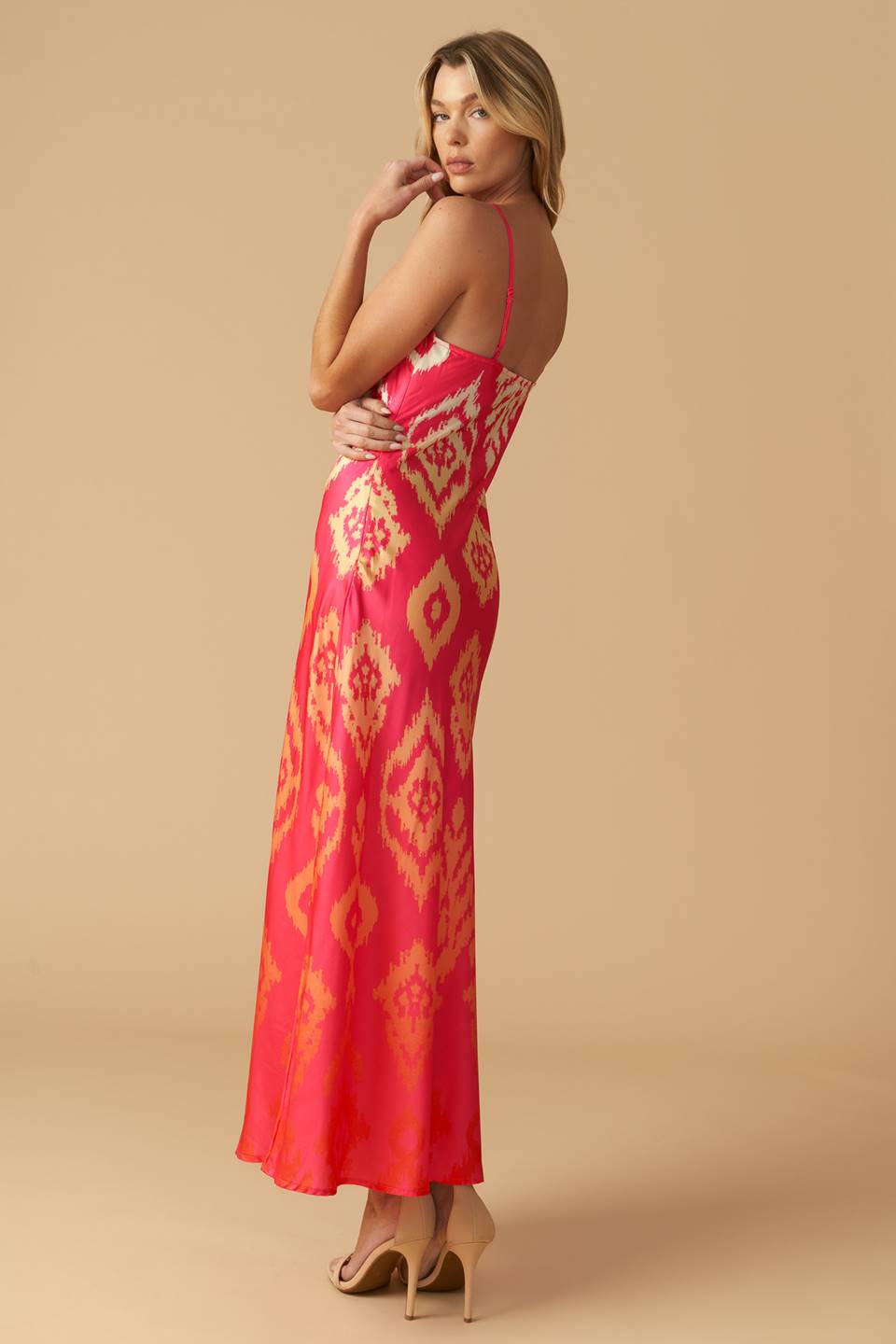 A printed woven slip dress with side zipper closure
Details:
Self: 97% Polyester 3% Spandex
Size & Fit
- Model is 5`8" And Wearing Size Small
- Measurements Taken From Size Small
- Approx. Length: 56"