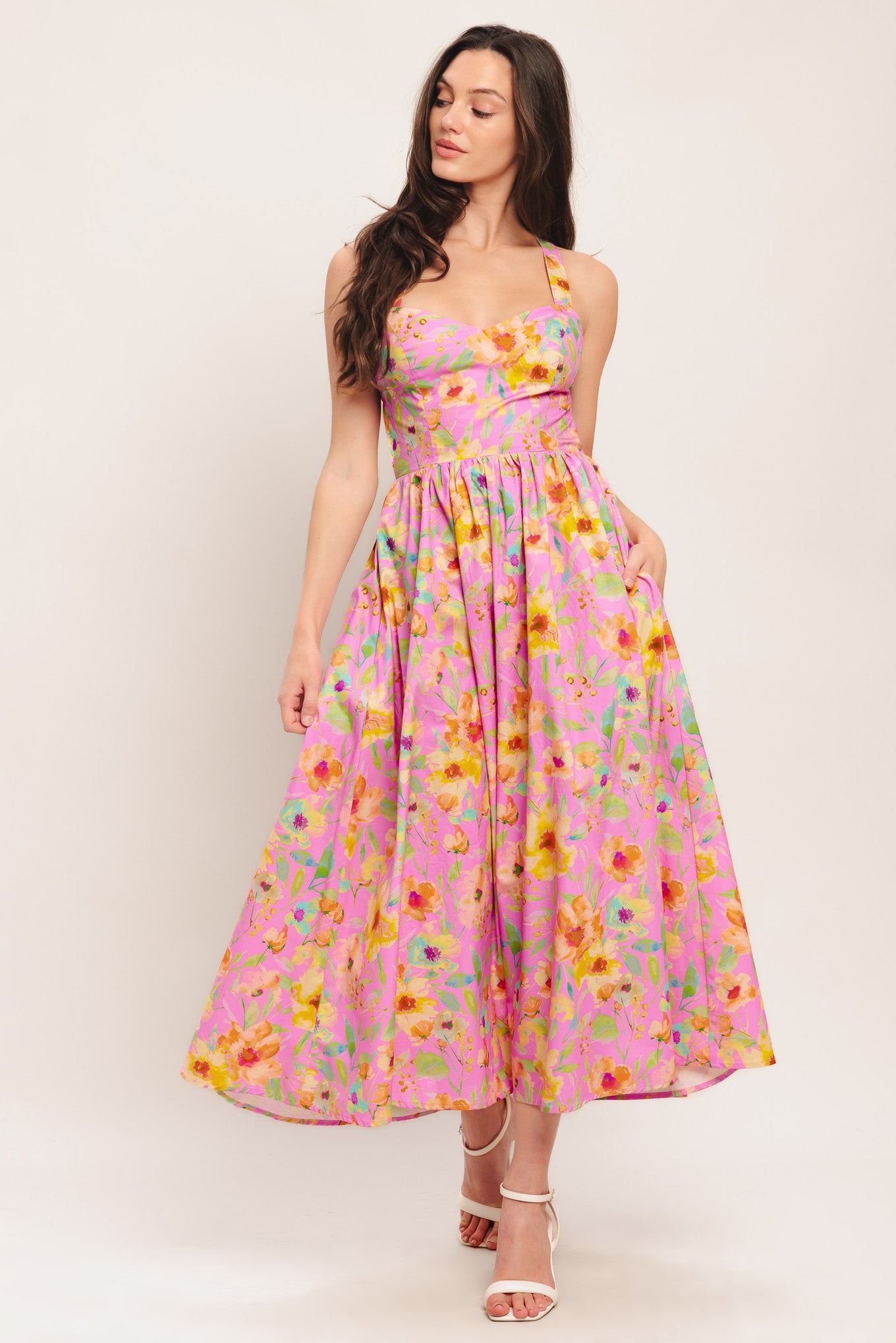 A printed woven midi dress featuring sweetheart neckline, straps, full skirt and open back with cross tie closure
Details:
Self : 100% Cotton
Lining : 100% Polyester
Size & Fit
- Model is 5`8" And Wearing Size Small
- Measurements Taken From Size Small
- Approx. Length: 55"